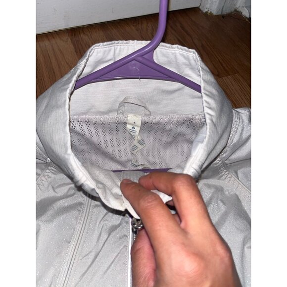 Lululemon jacket - Picture 2 of 3